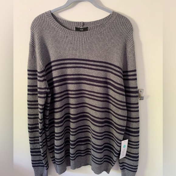 NWT Gray Knit Sweater with Black Accent Stripes Size 2XL - Picture 8 of 8